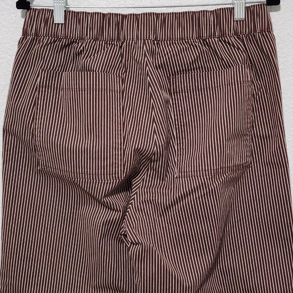 Women's Gap Stripe Pattern Pants Size Medium Burgundy Trendy Casual Academia NWT - Picture 4 of 13
